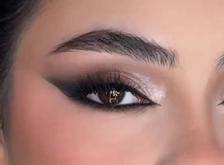 خدمات تخصصی میکاپ و گریم و شینیون|خدمات آرایشگری و زیبایی|تهران, سردارجنگل|دیوار