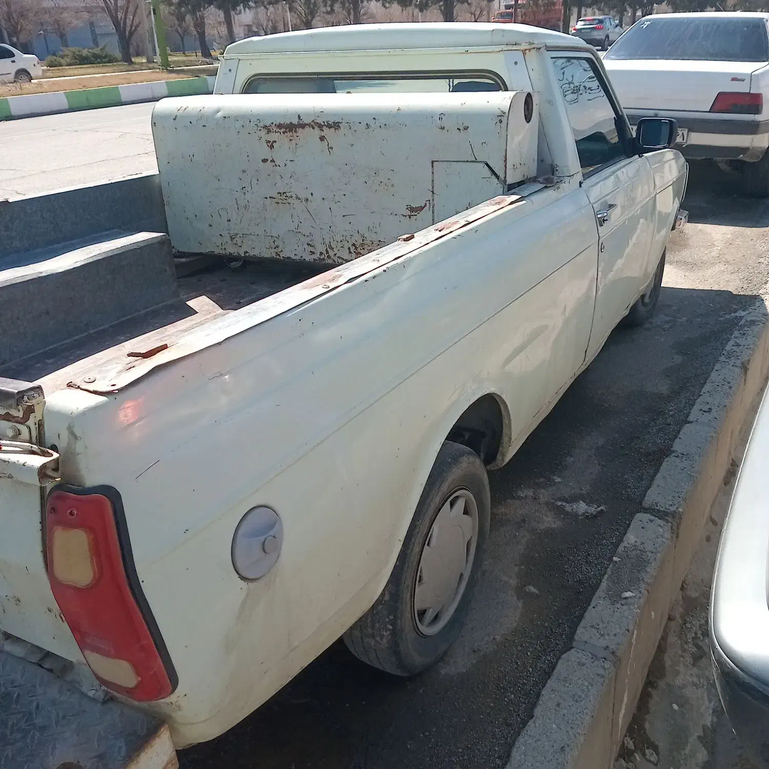 وانت مدل ۹۰|خودرو سواری و وانت|الیگودرز, |دیوار