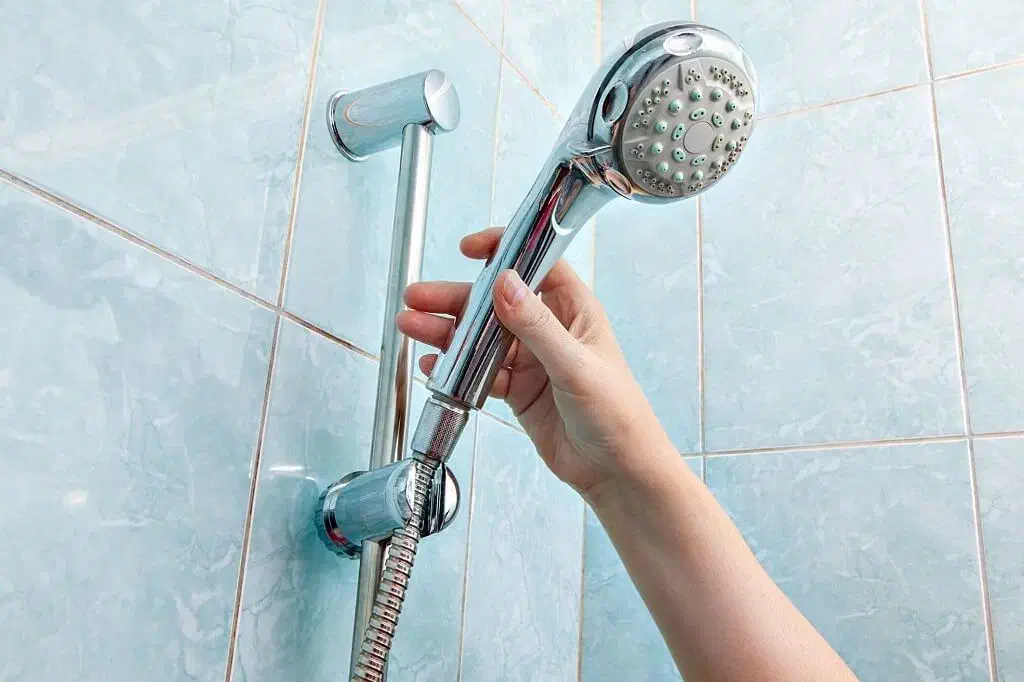 تعمیر و نصب شیر آلات ، حمام سرویس آشپزخانه|خدمات پیشه و مهارت|تبریز, |دیوار