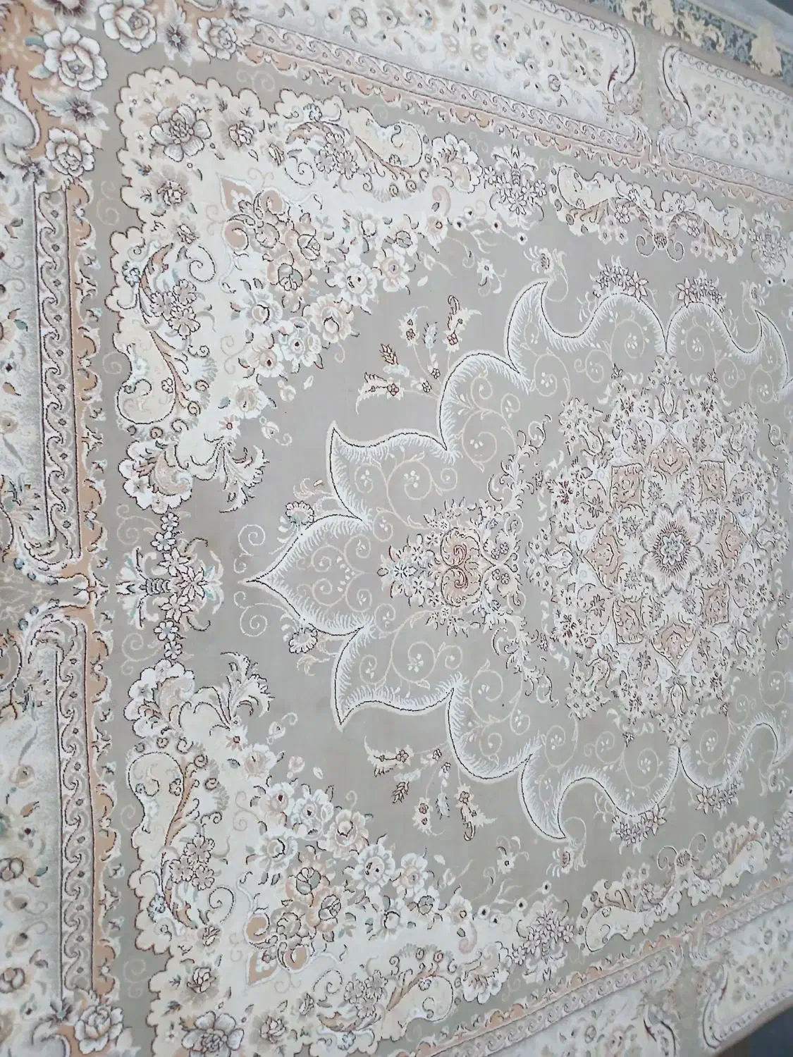 قالی ۳×۴ در حد نو|فرش|بجنورد, |دیوار