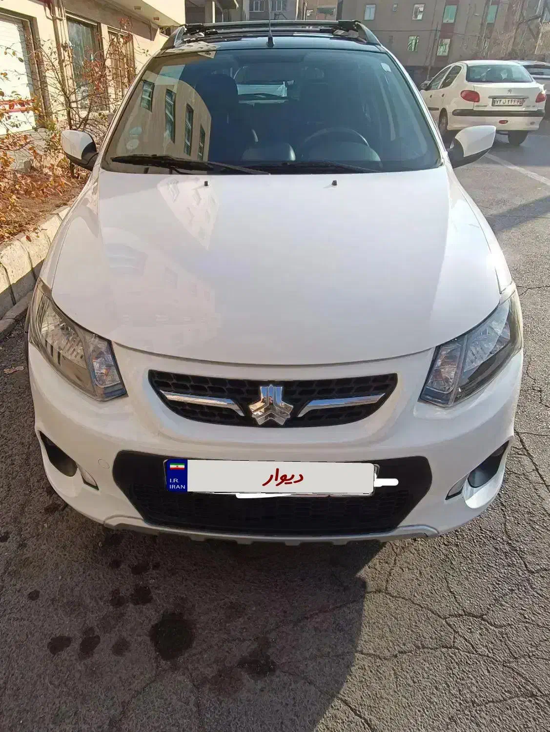 کوییک Rسفیدومشکی با رینگ و مانتیور|خودرو سواری و وانت|تبریز, |دیوار