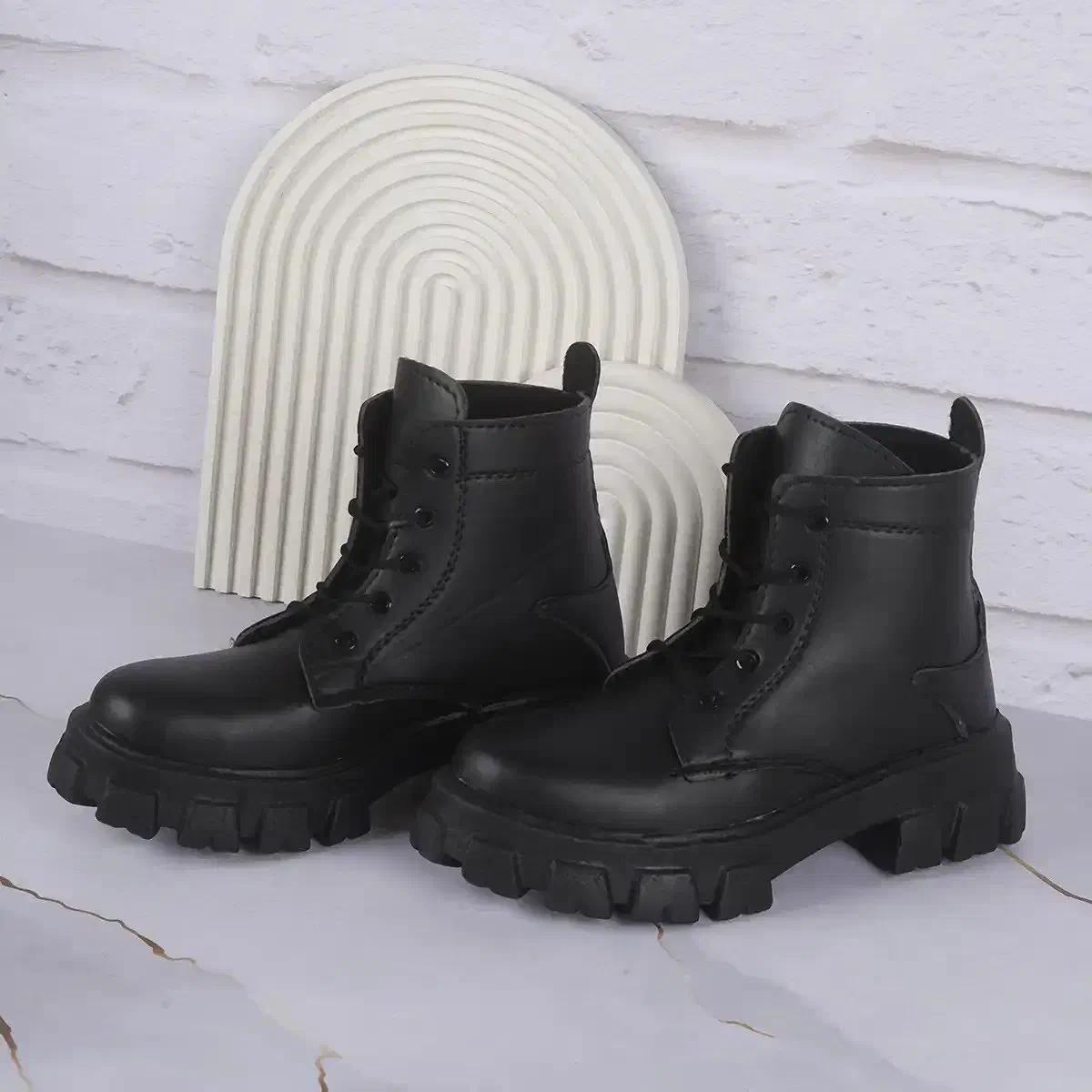 کفش نیم بوت زنانه مشکی مدل. ROXANA|کیف، کفش، کمربند|بم, |دیوار