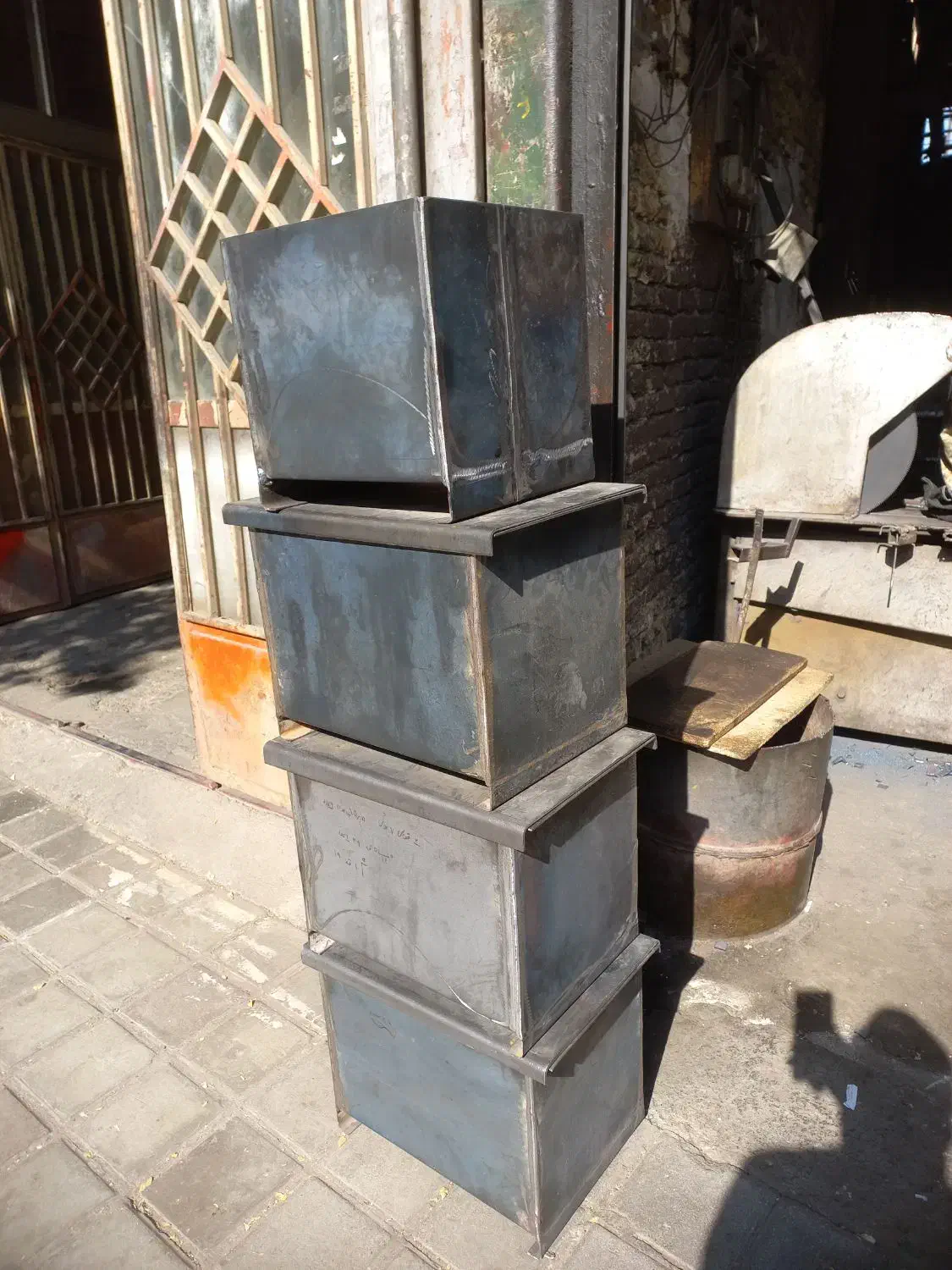 برش و خم ورق/ ساخت جعبه یونیت آسانسور بالابر|خدمات پیشه و مهارت|اصفهان, جاوان|دیوار