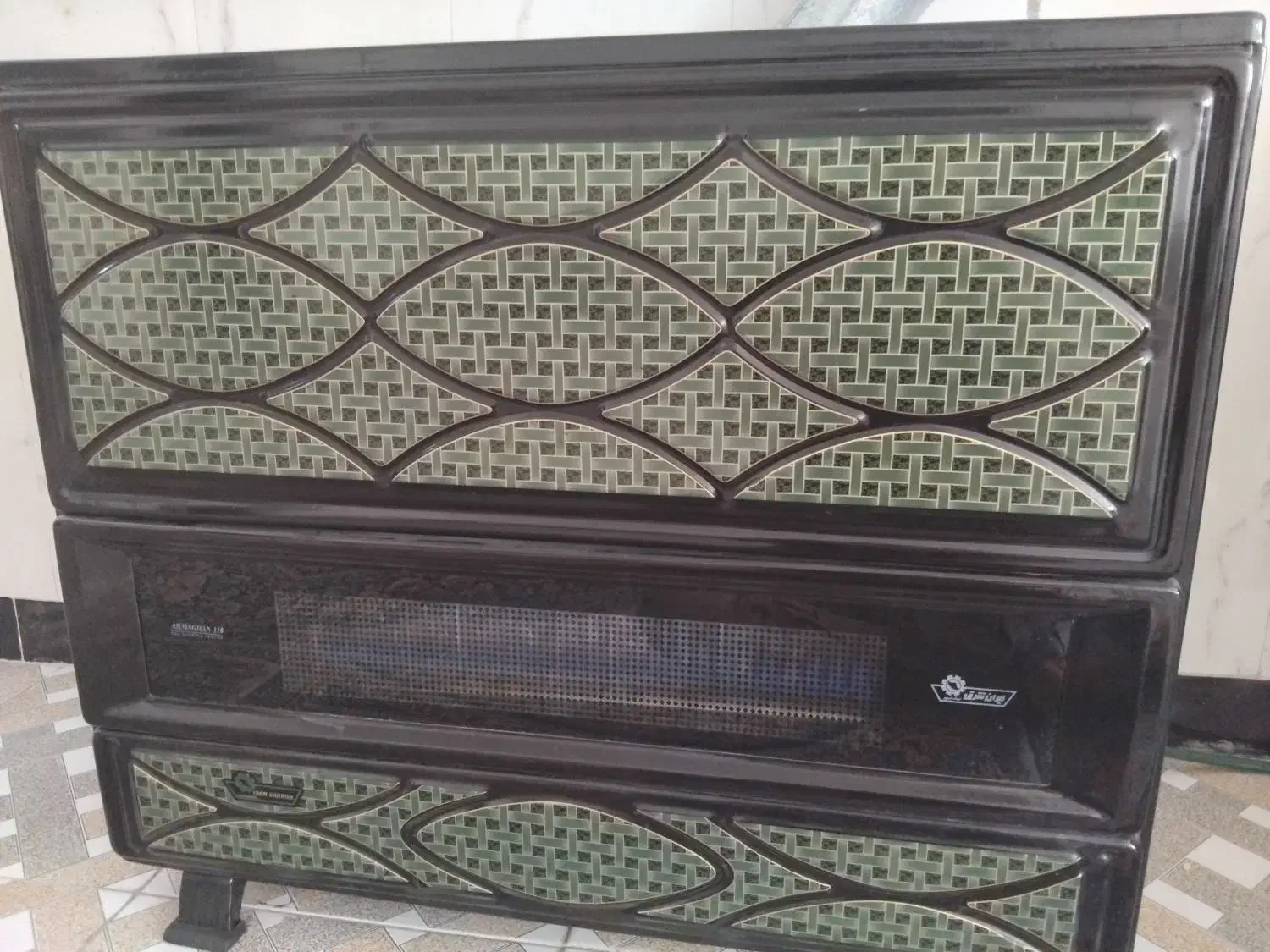 بخاری در حد نوع بدون هیچ ایرادی|بخاری، هیتر، شومینه|ساوه, |دیوار