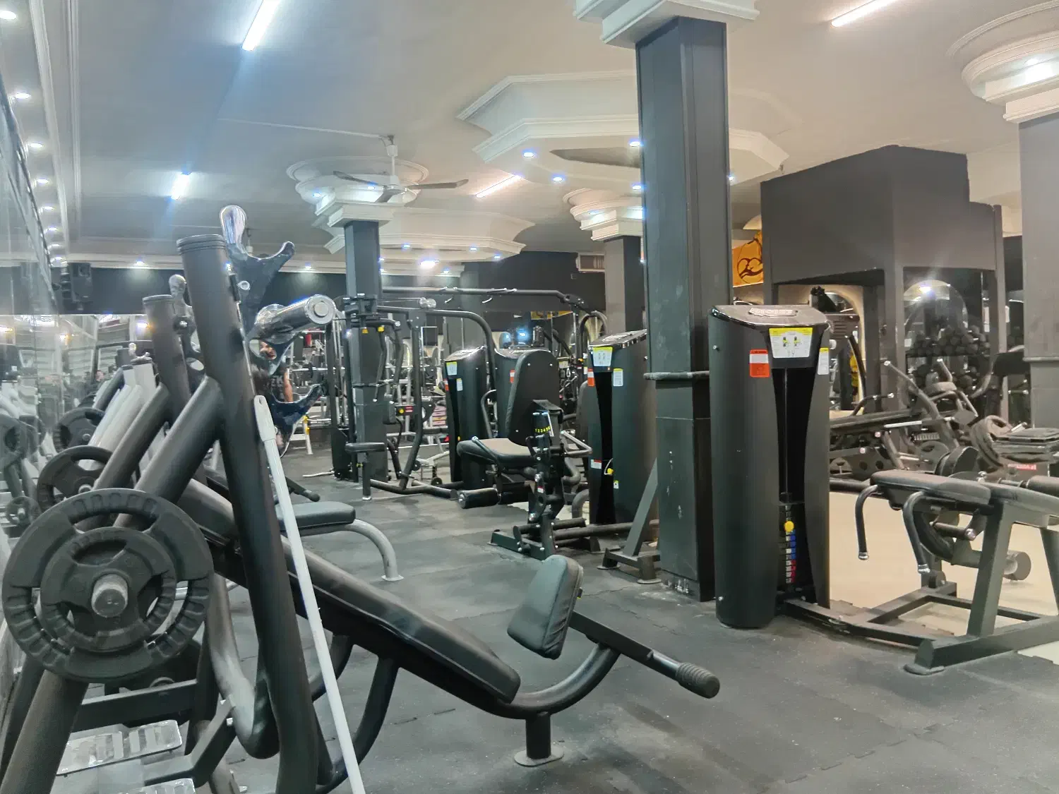 اجاره کافی شاپ باشگاه بدنسازی|اجارهٔ مغازه و غرفه|مشهد, سعد آباد|دیوار