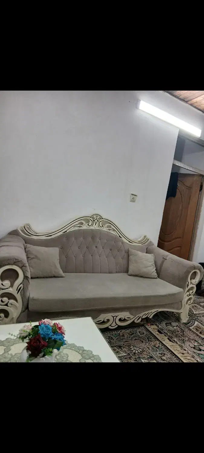 مبل شیک و خوش‌نشین زیر قیمت ۱۵ میلیون|مبلمان خانگی و میز عسلی|لنگرود, |دیوار