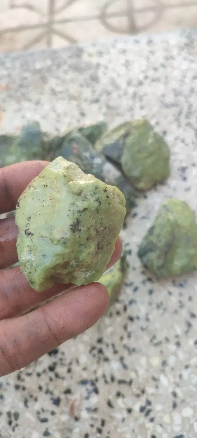 نمونه های راف سرپانتین یشم و راف شاه مقصود|جواهرات|نیشابور, مازول|دیوار