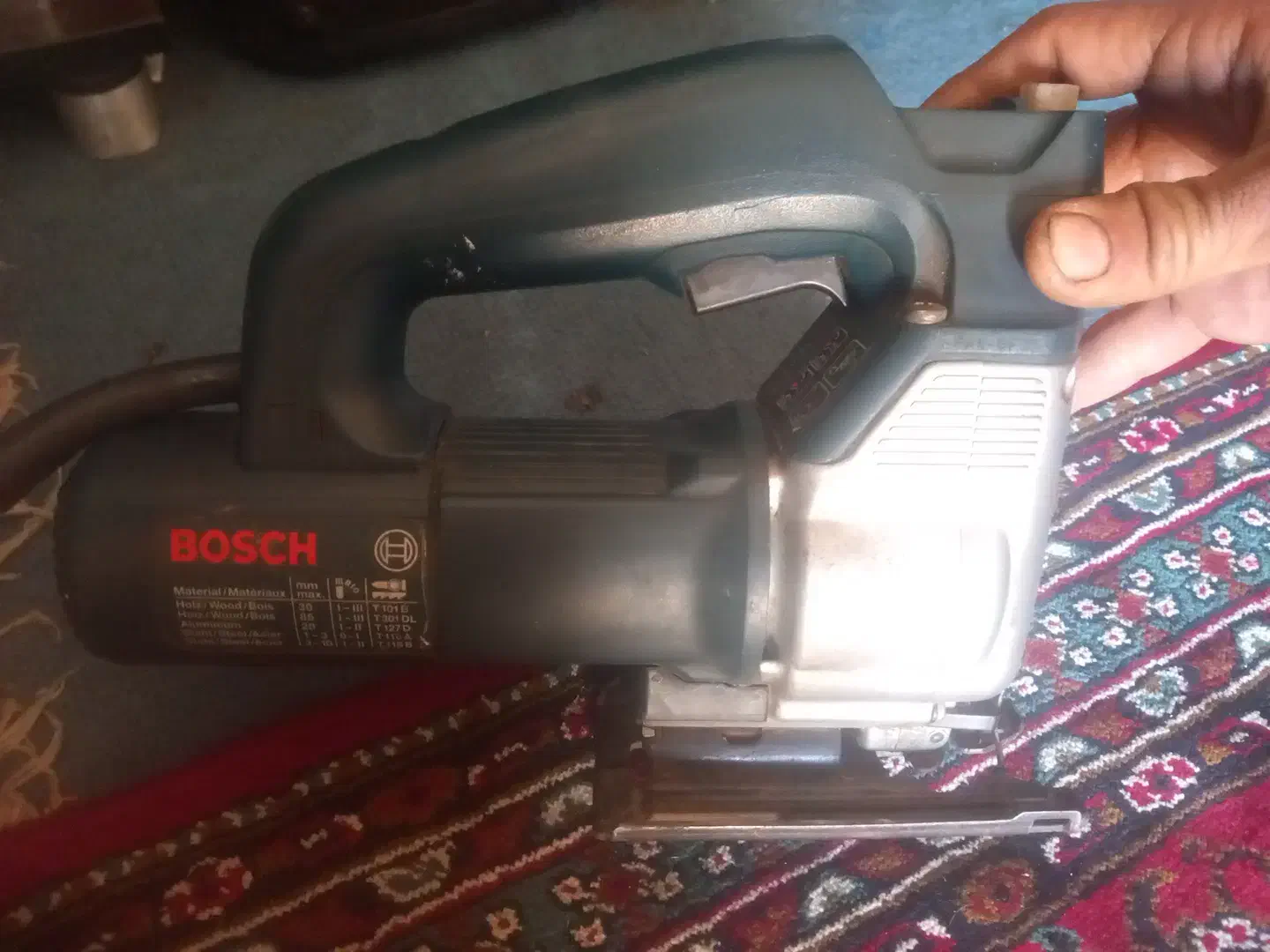 عمودبر بووش|ابزارآلات|مهریز, |دیوار