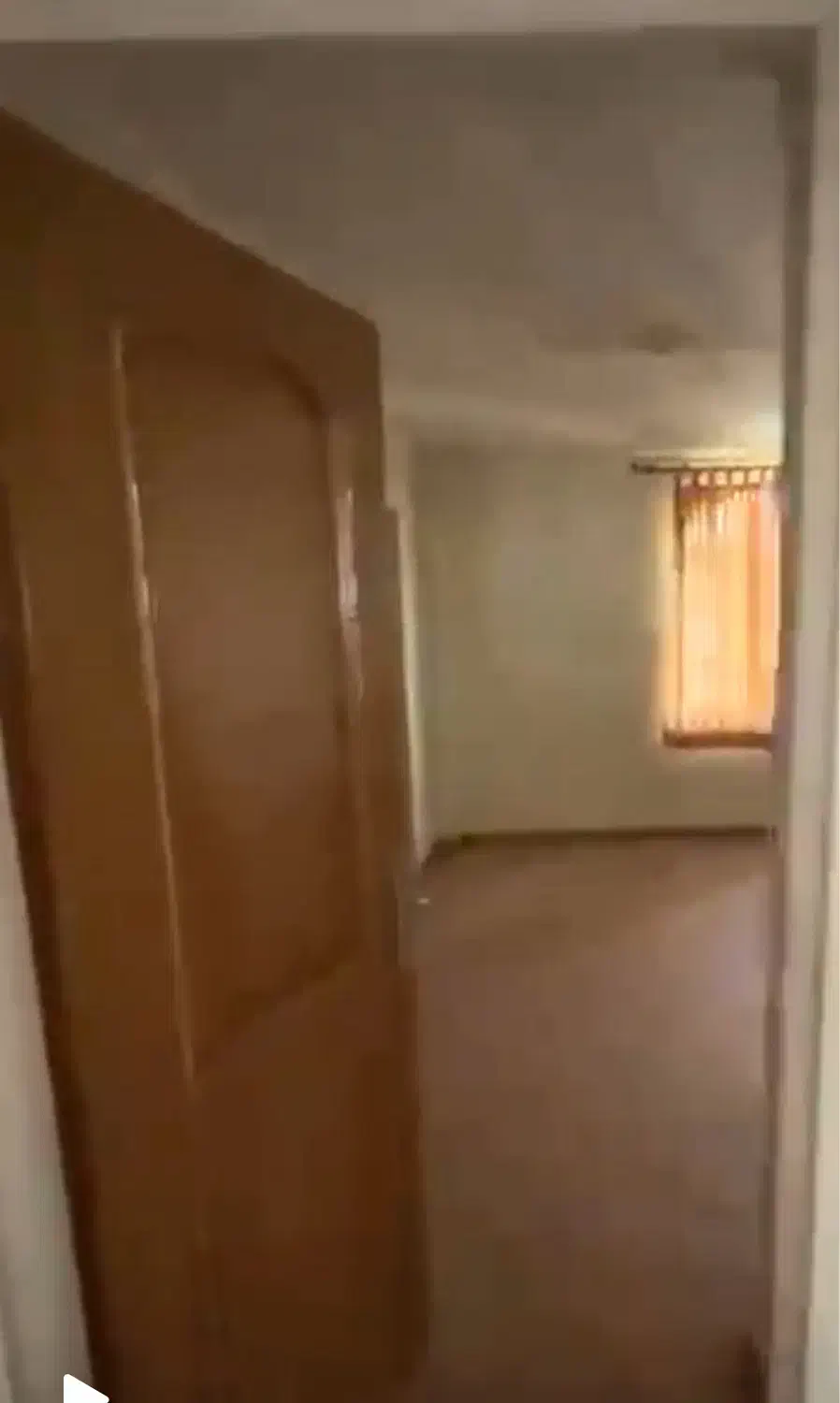 درب های تمام چوب راش توپر مشابه نو با چهارچوب تمیز|مصالح و تجهیزات ساختمان|تهران, جردن|دیوار