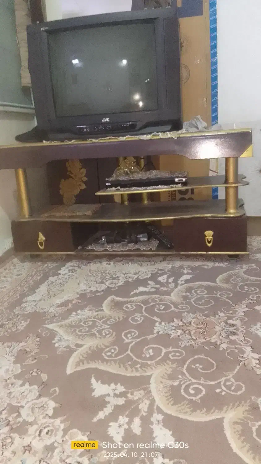 تلوزیون ومیز|تلویزیون و پروژکتور|کرمانشاه, |دیوار