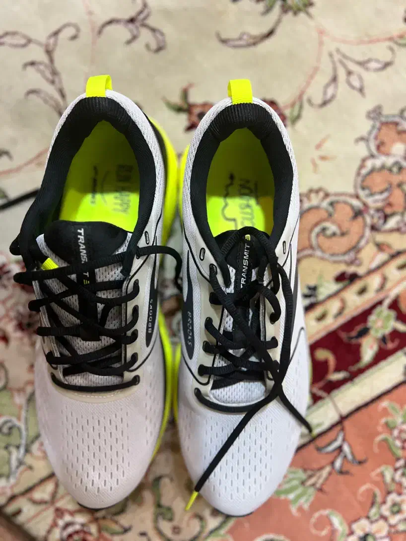 کفش brooks|کیف، کفش، کمربند|تهران, استاد معین|دیوار