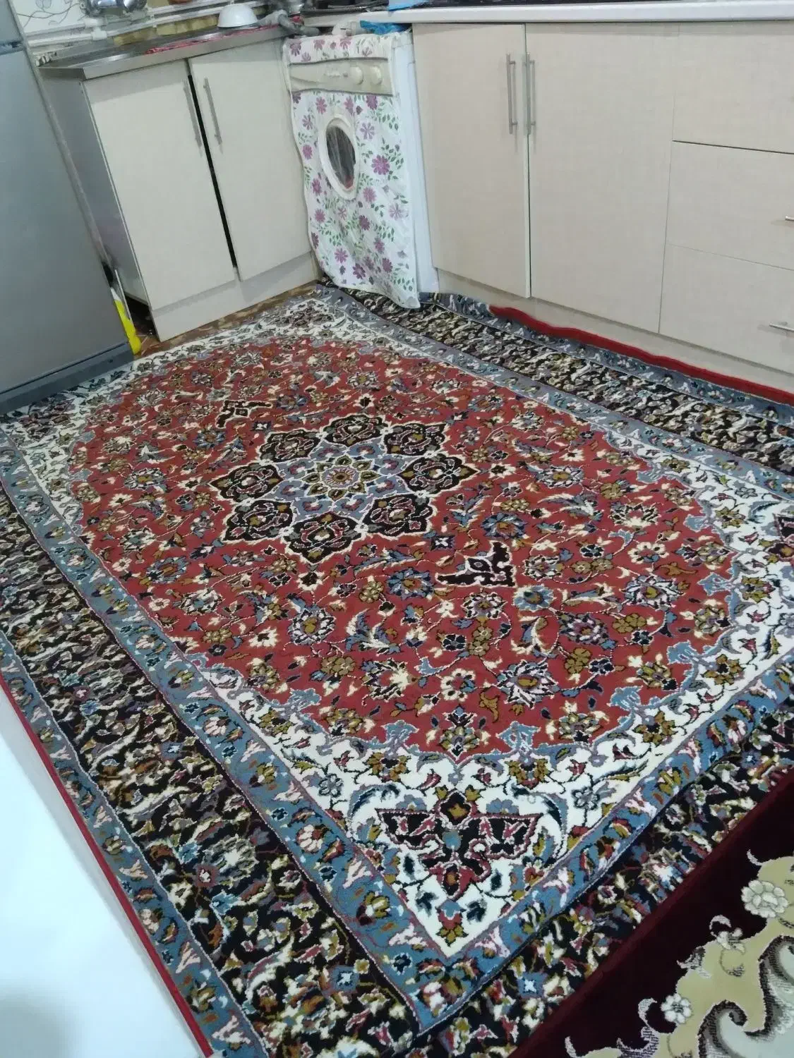 دوعدد فرش ۶متری و فرش کناره|فرش|اردبیل, |دیوار