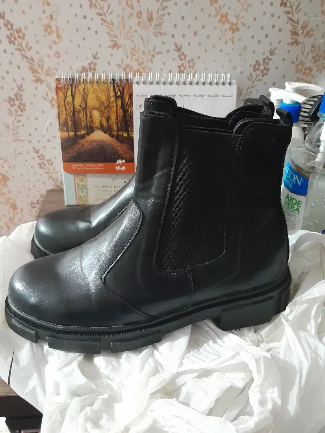 کفش نیم بوت نونو|کیف، کفش، کمربند|اشتهارد, |دیوار