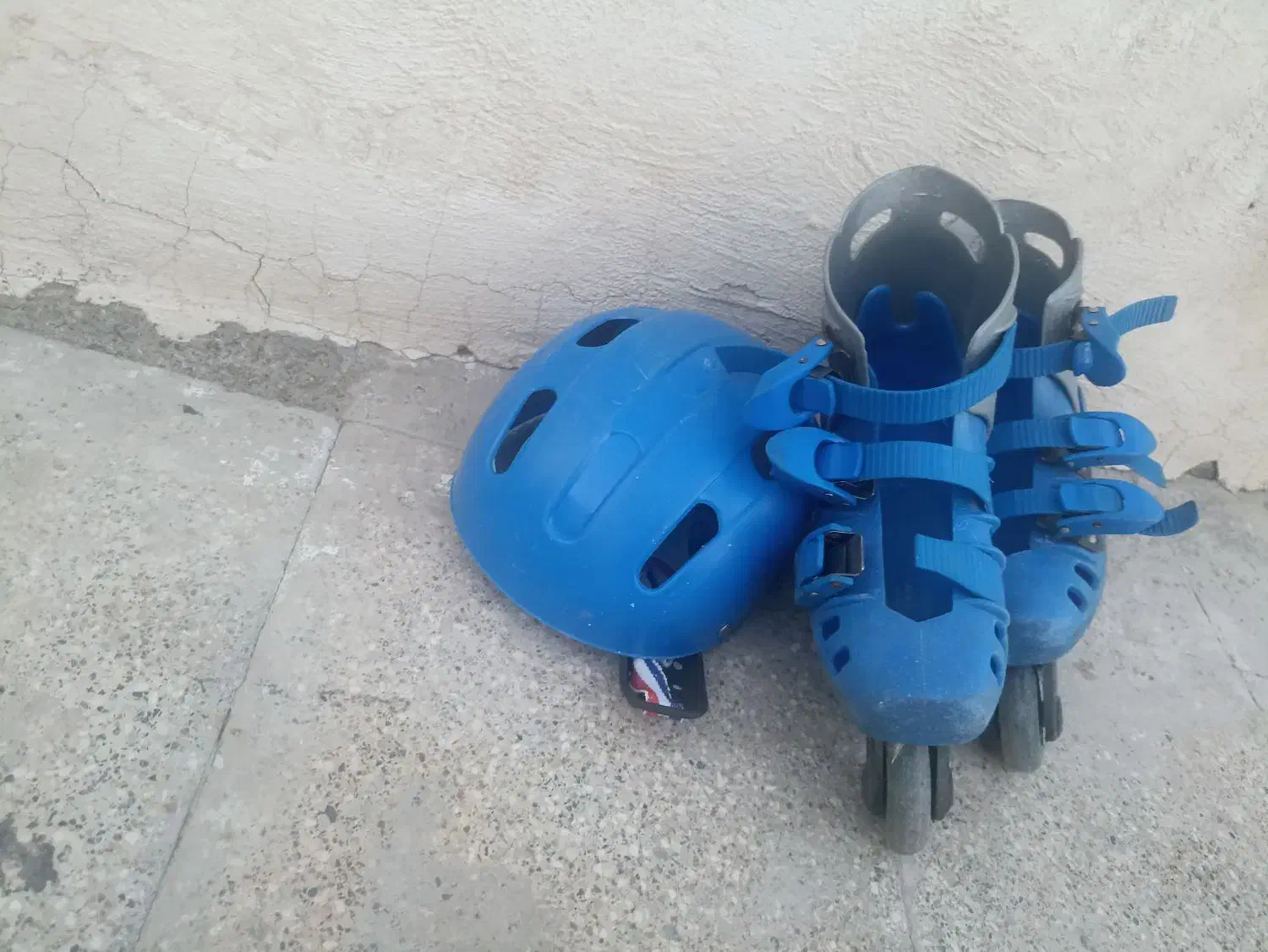 کفش اسکیت|دوچرخه، اسکیت، اسکوتر|مشهد, هفده شهریور|دیوار