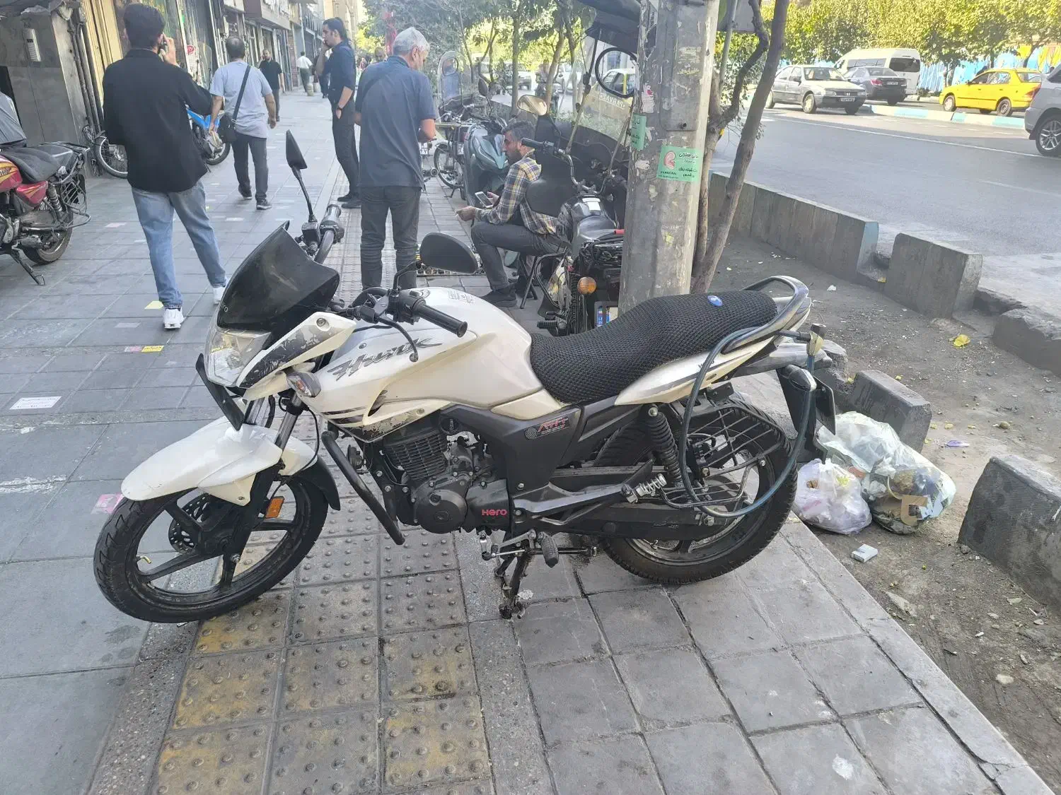 موتور هیرو هانک|موتورسیکلت|تهران, فلسطین (میدان انقلاب)|دیوار