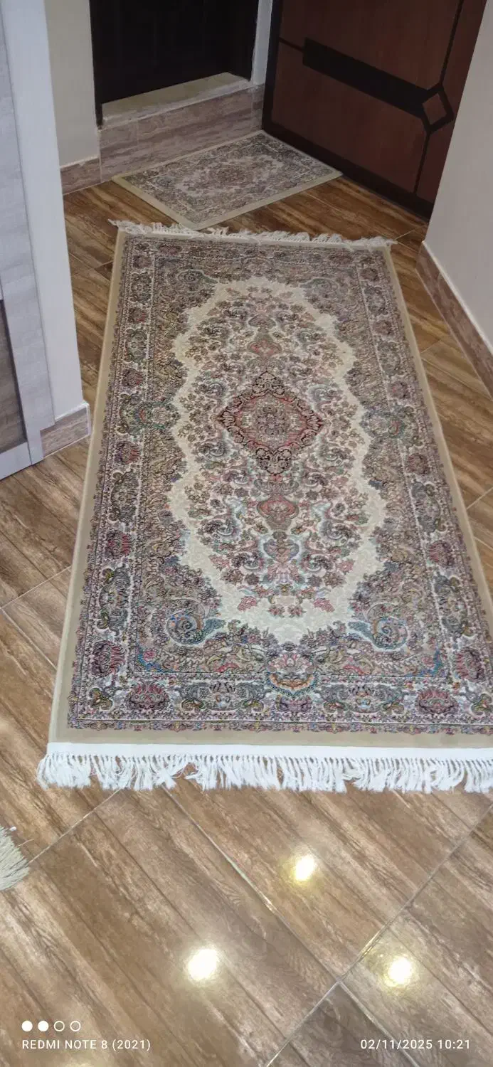 فرش نگین مشهد|فرش|رشت, دروازه لاکان|دیوار