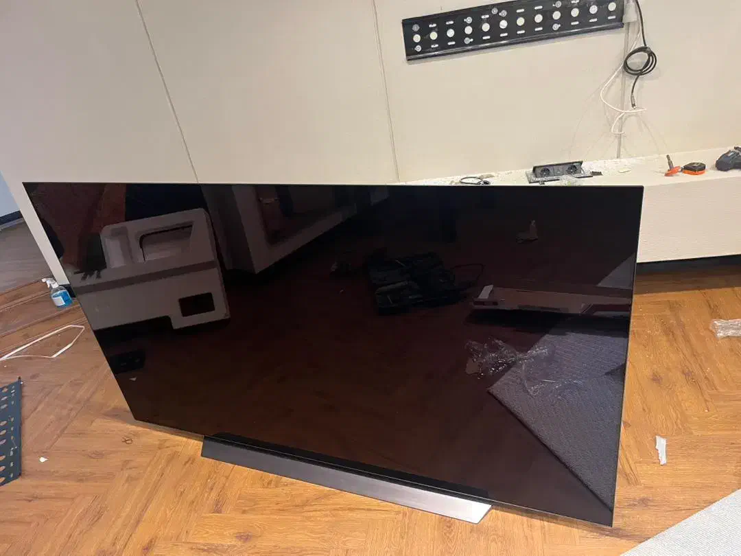 نصب تلویزیون روی دیوار نصب لباسشویی نصب هود|خدمات پیشه و مهارت|ساری, |دیوار