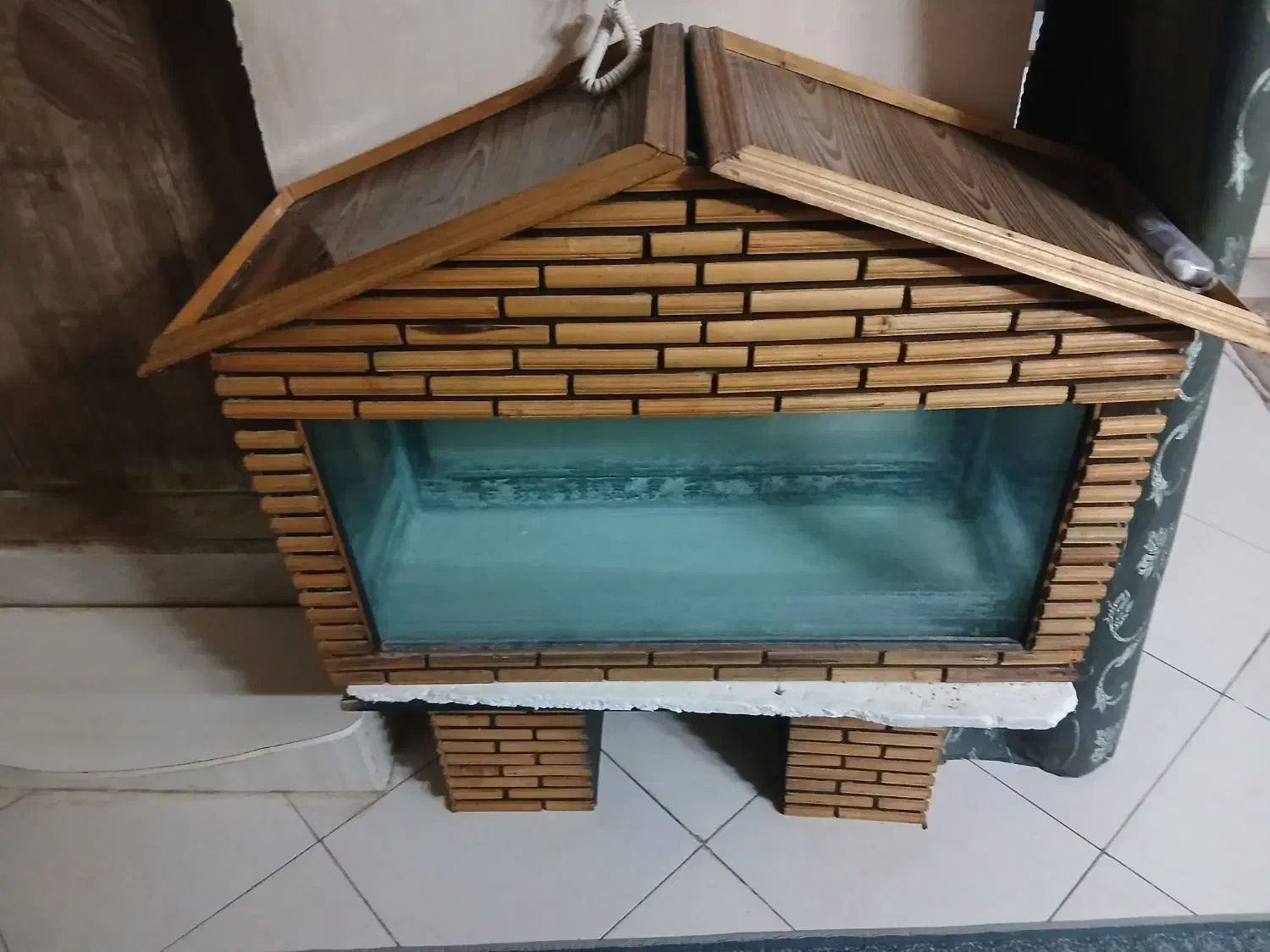 آکواریوم|ماهی|بروجرد, |دیوار