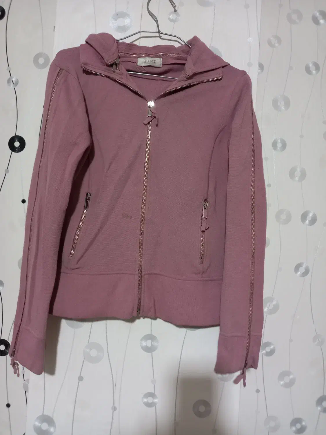 پلی ور شیک|لباس|ساوه, |دیوار