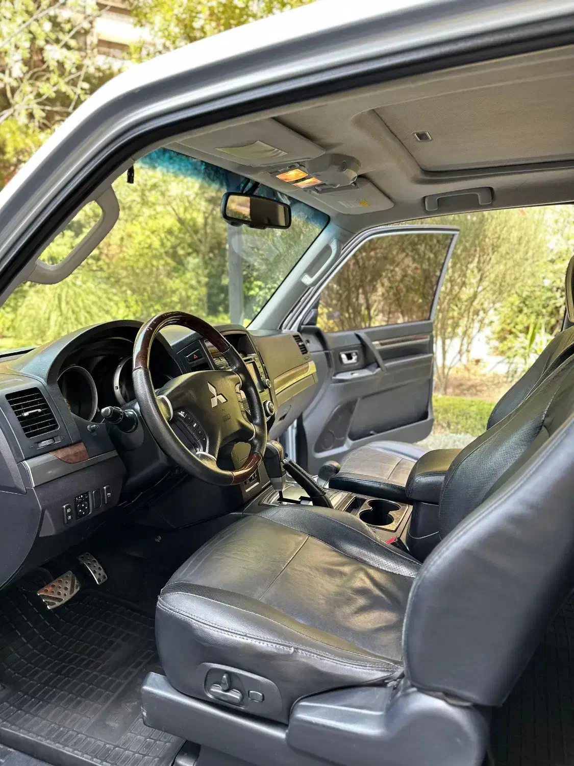 پاجرو ۲ در ،مدل۲۰۱۰، ۳۸۰۰ccفول.|خودرو سواری و وانت|تهران, شهرک غرب|دیوار