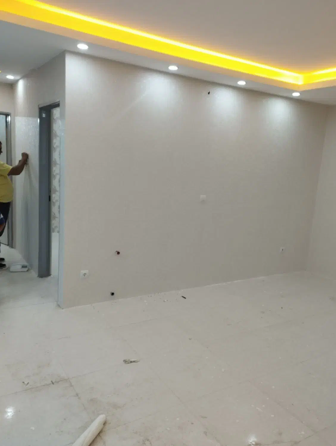 نصب کاغذ دیواری پوستر  حرفه ای|خدمات پیشه و مهارت|شیراز, دروازه قران|دیوار