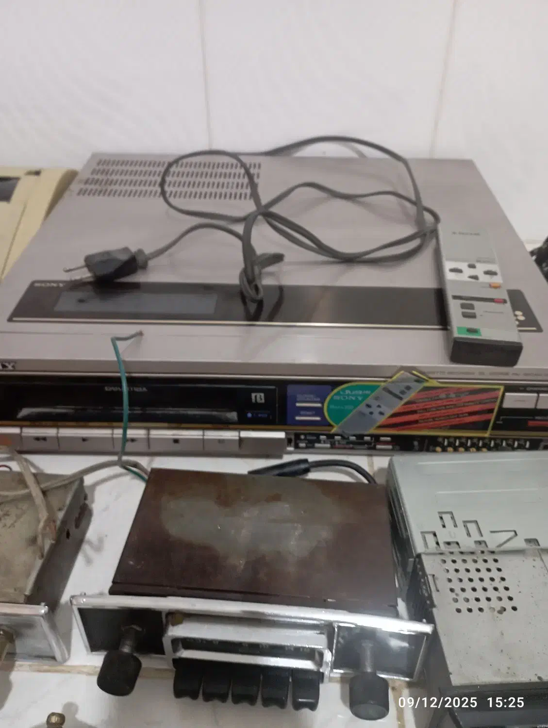 چند قلم اشیاء عتیقه و کلکسیونی|کلکسیون اشیاء عتیقه|خوی, |دیوار