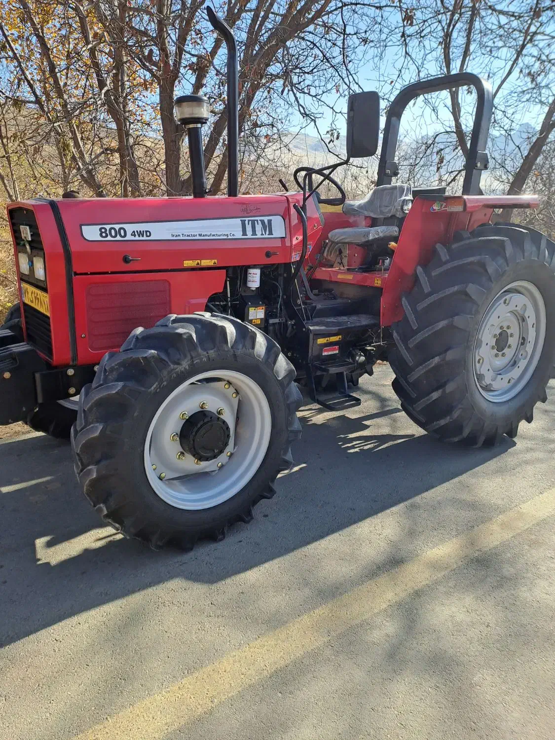 تراکتور۸۰۰‌ مدل۴۰۱خشک‌ پمپ‌ کوچیک|خودرو سنگین|کرمانشاه, |دیوار