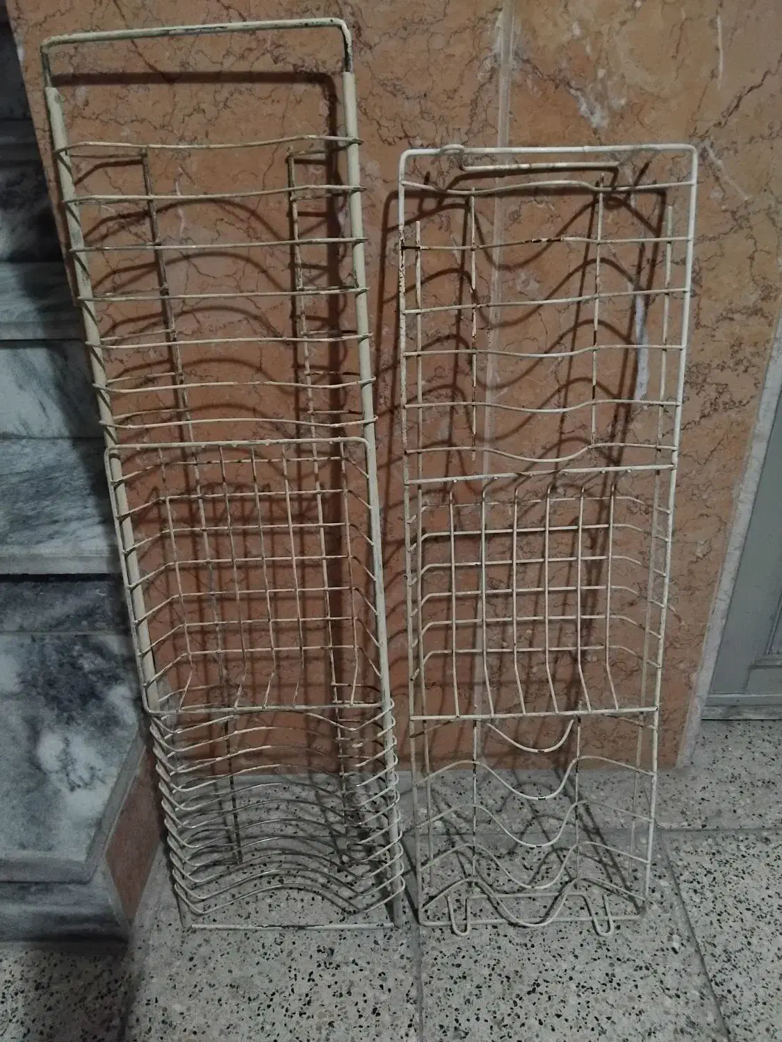 آبچکان|آب‌چکان و نظم‌دهنده ظروف|مشهد, عامل|دیوار