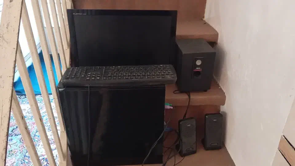 کامپیوتر|رایانه رومیزی|اهواز, کمپلو جنوبی|دیوار