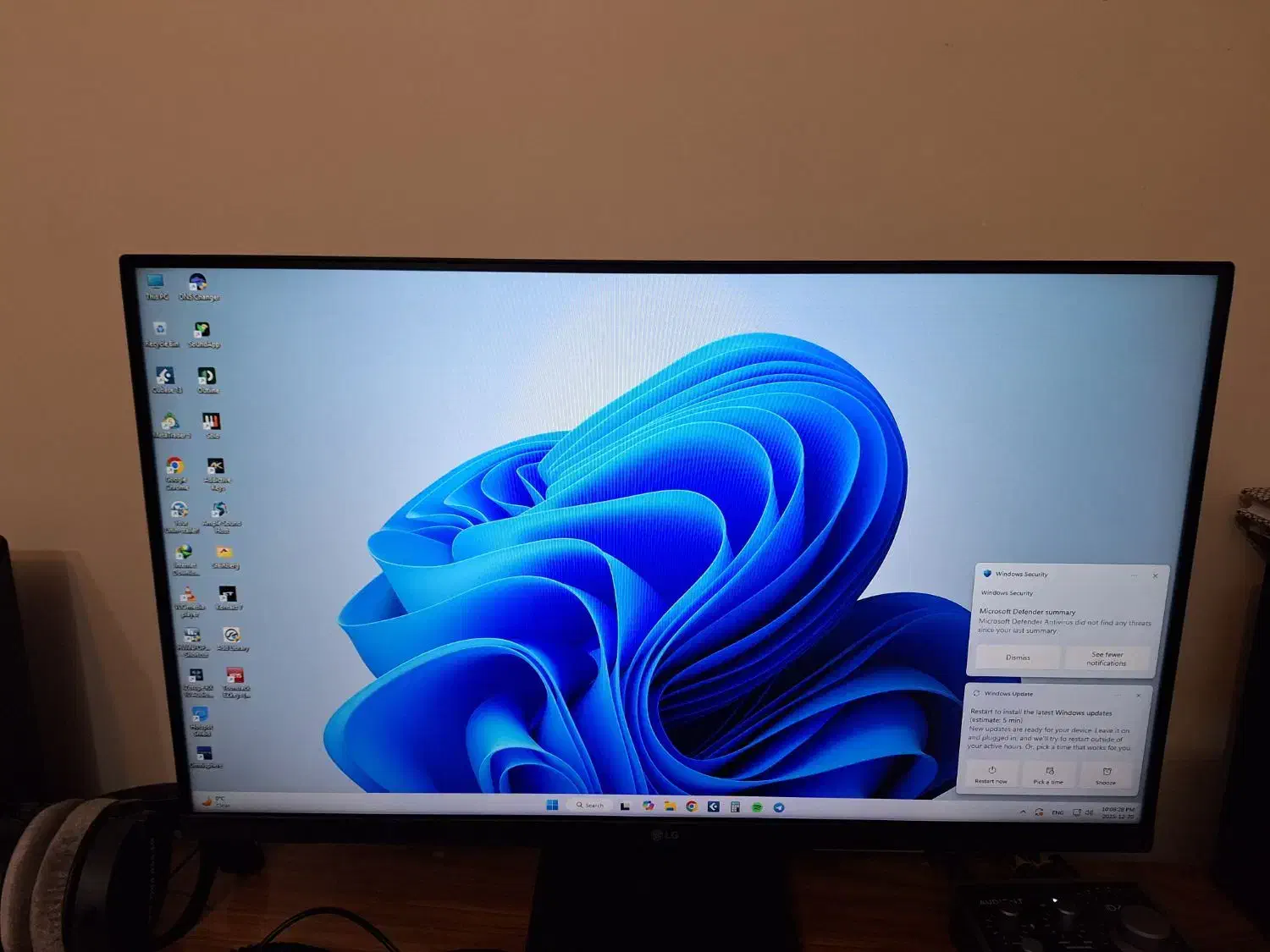 مانیتور ۲۷ اینچ ال جی|قطعات و لوازم جانبی رایانه|تبریز, |دیوار