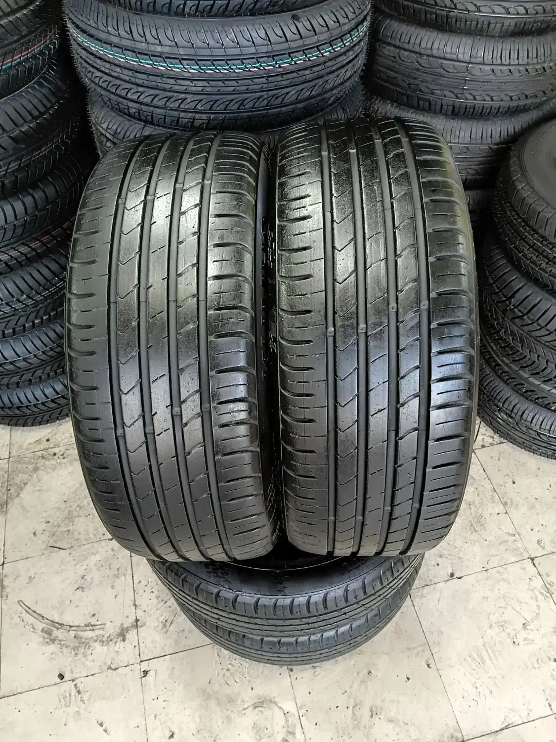 لاستیک کمهو کره در حد نو 205/55/16 دنا تارا سراتو|قطعات یدکی و لوازم جانبی|تهران, تهرانپارس جنوبی|دیوار
