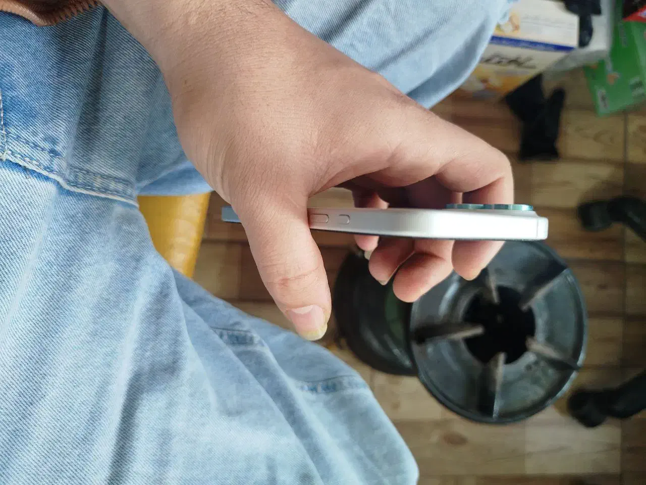 ایفون ۱۶ نرمال سفید|موبایل|قم, شهرک توانیر|دیوار