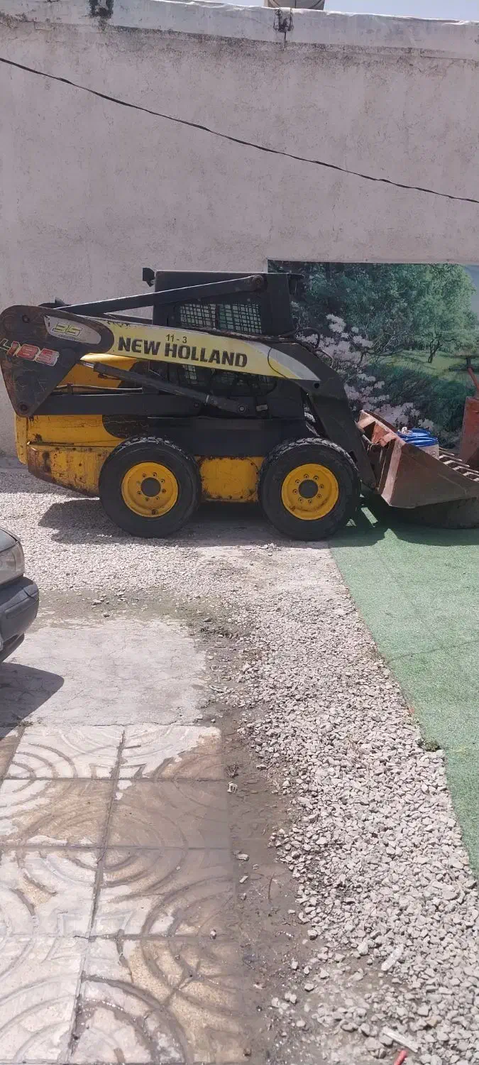 بابکت مینی لودر (کوچک).تخریب وخاکبرداری با کمپرسی|خدمات حمل و نقل|کرمانشاه, |دیوار