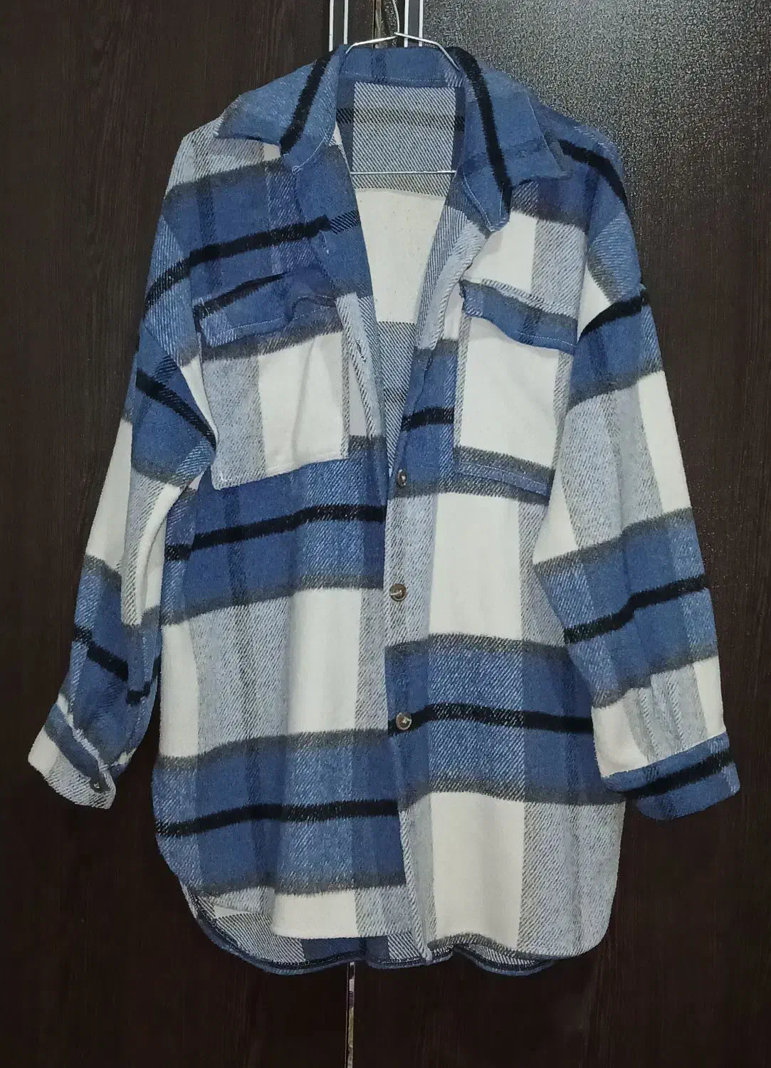 شکت چهار خونه|لباس|رشت, پیرکلاچای|دیوار