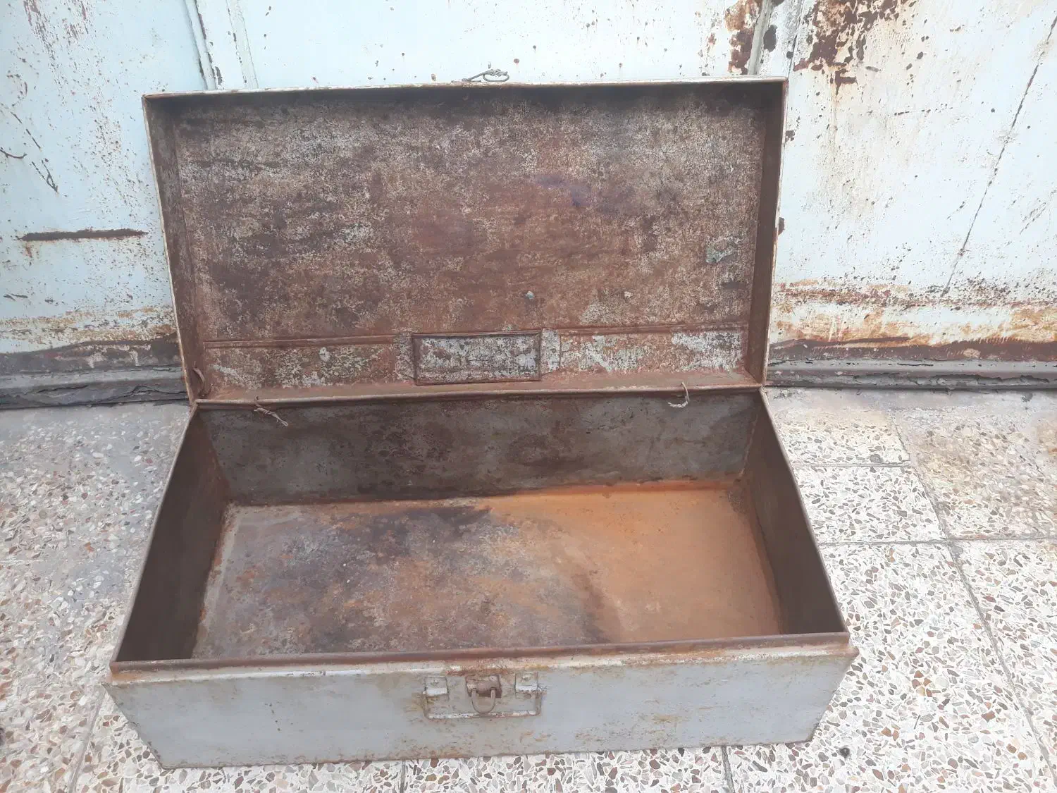 صندوق اشیاقدیمی|کلکسیون اشیاء عتیقه|اهواز, حصیرآباد|دیوار