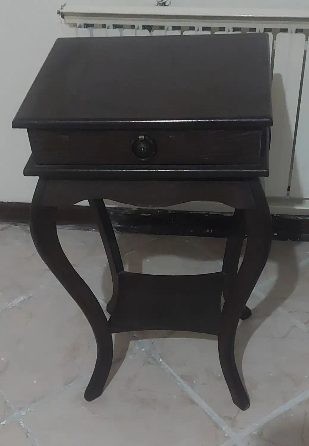 میز تلفن|میز تلفن|شیراز, شاه قلی بیگی|دیوار