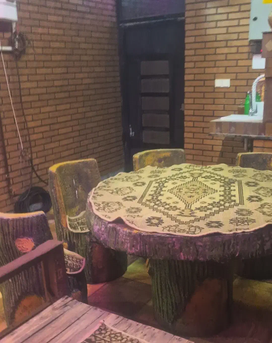 میز صندلی باغی|میز و صندلی غذاخوری|پیشخور, |دیوار