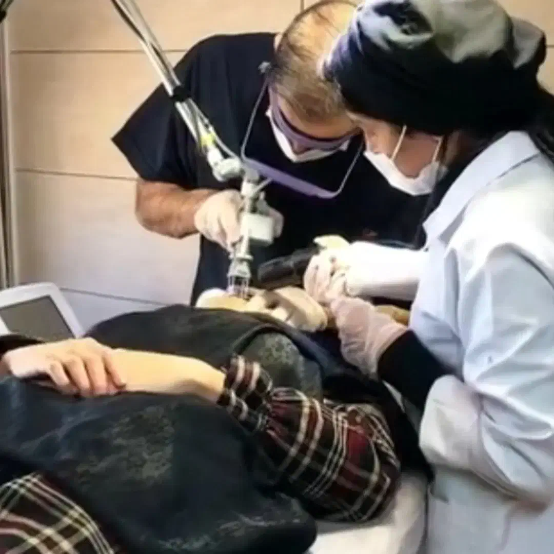 لیزر(خانم ها)۳۰۰لیزر(آقایان )۶۰۰و لیزر فوتونا۱۲۰۰|خدمات آرایشگری و زیبایی|نجفآباد, باغ ملی|دیوار