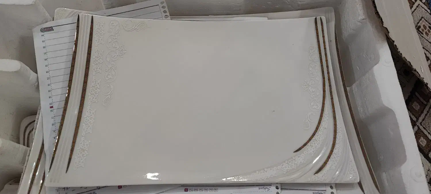 سرویس چینی فلورانس ایتالیایی ۱۲ نفره|ظروف سرو و پذیرایی|مشهد, چهارچشمه|دیوار