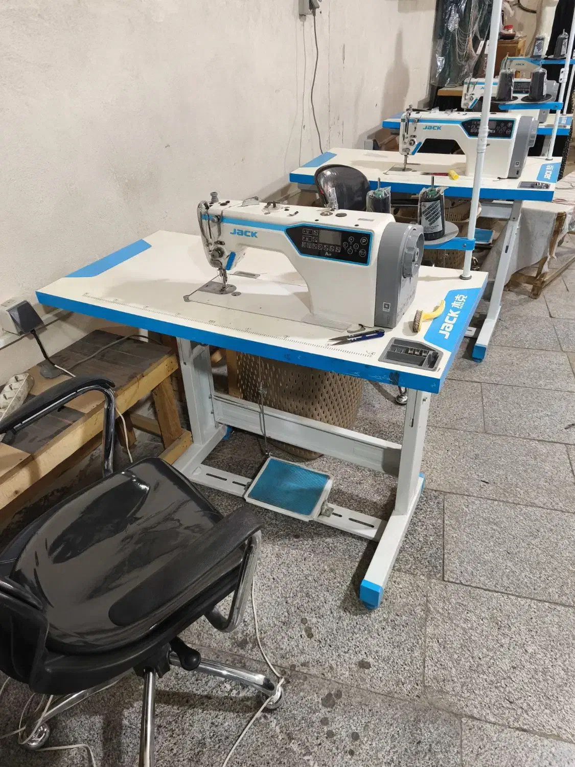 نیازمند چرخکار خانم با حقوق عالی|استخدام صنعتی، فنی، مهندسی|مشهد, ثامن|دیوار