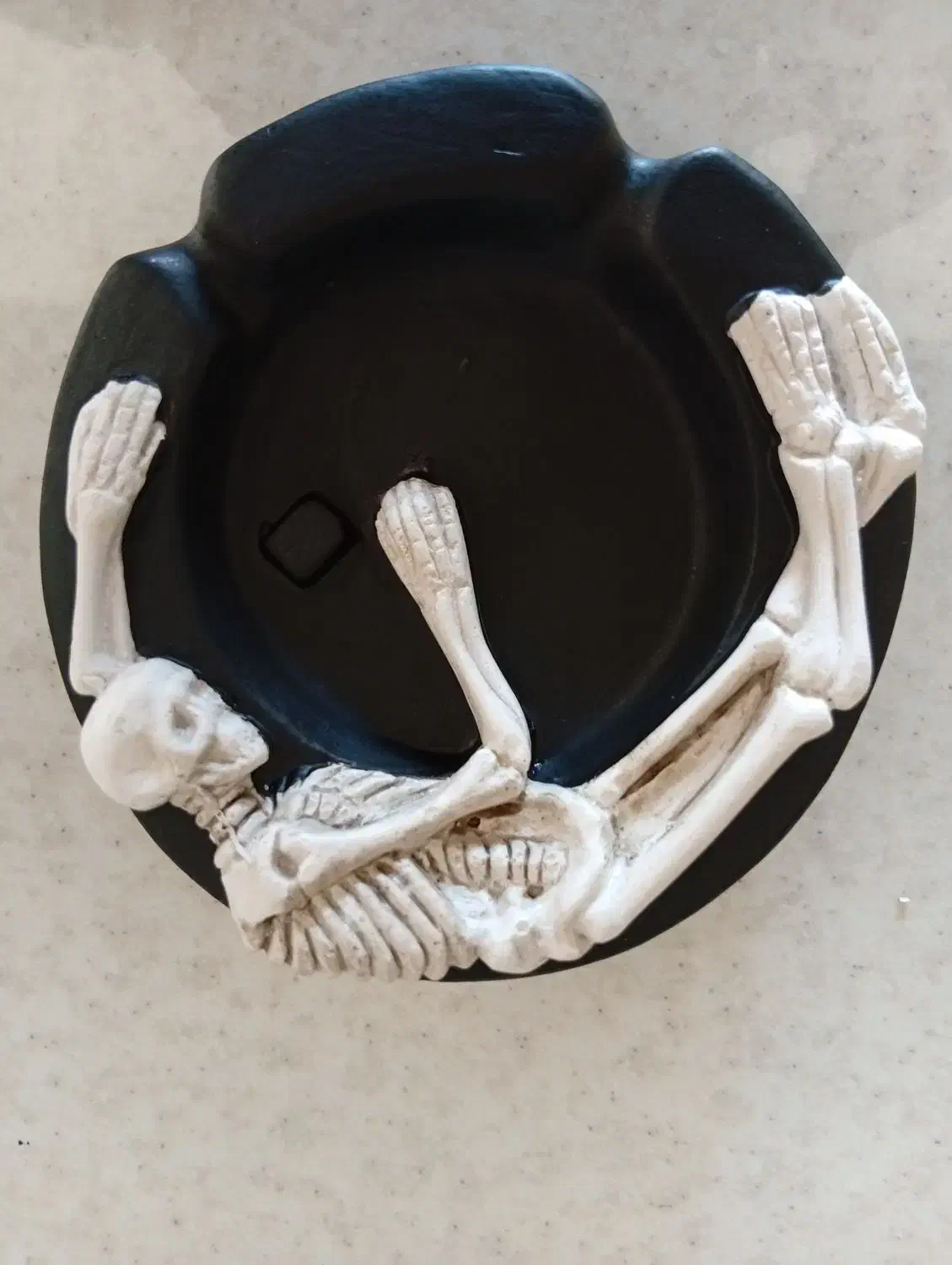 جاسیگاری|مجسمه، تندیس، ماکت|گلبهار, شهر جدید گلبهار|دیوار