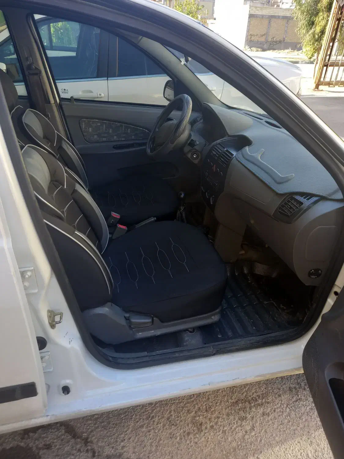 تیبا1مدل93|خودرو سواری و وانت|جهرم, |دیوار