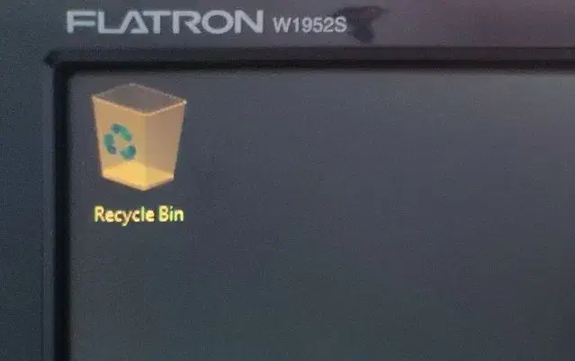 مانیتور LG مدل Flatron|قطعات و لوازم جانبی رایانه|ساری, |دیوار