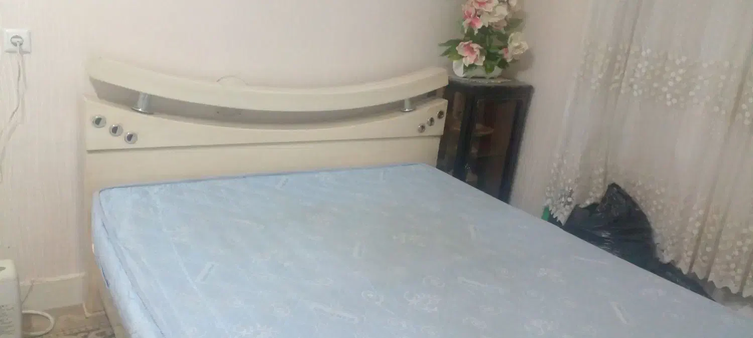 تخت دونفره چوبی|تخت و سرویس خواب|تهران, قصر فیروزه ۱|دیوار