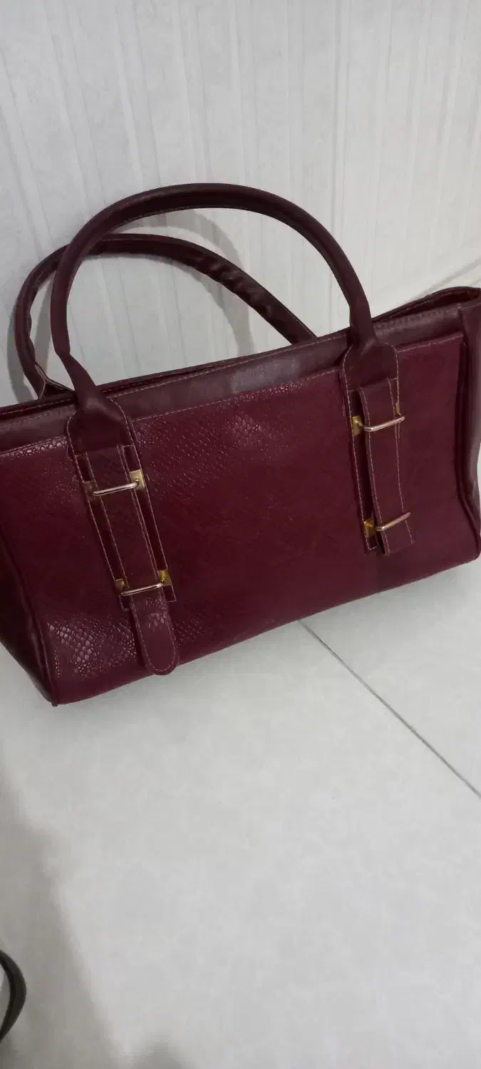 کیف|کیف، کفش، کمربند|نهاوند, |دیوار