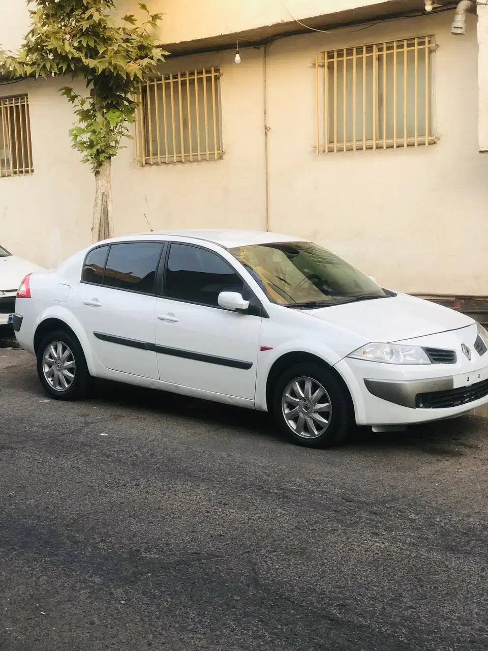 رنو مگان 2000cc اتوماتیک، مدل ۱۳۹۱|خودرو سواری و وانت|تهران, تهرانپارس شرقی|دیوار