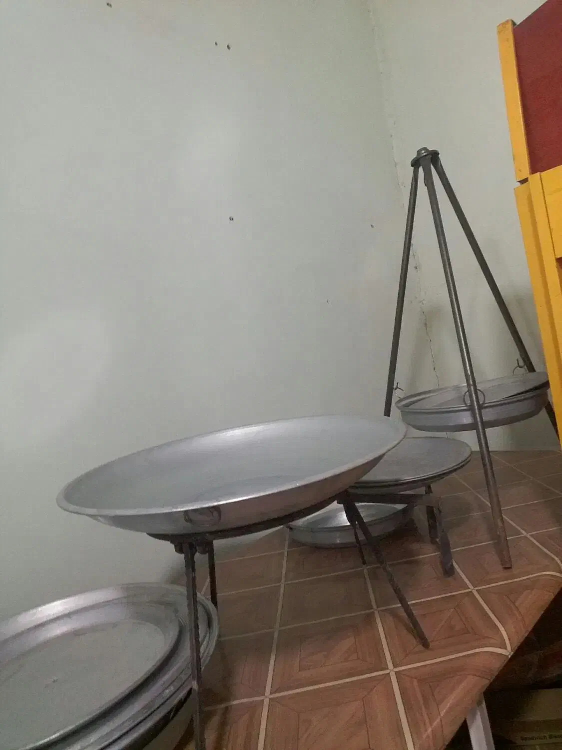 دیگ صحرا|ظروف پختوپز|آق قلا, |دیوار