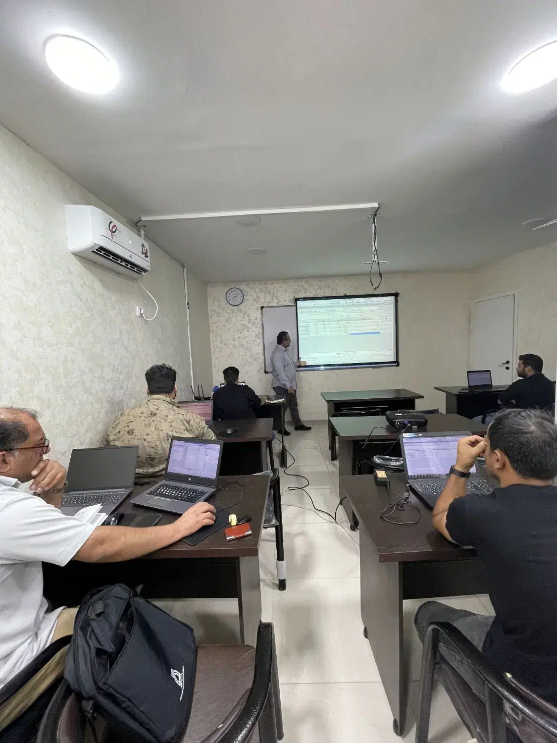 دوره های آموزشی و مهارتی|خدمات آموزشی|اهواز, کیانپارس |دیوار