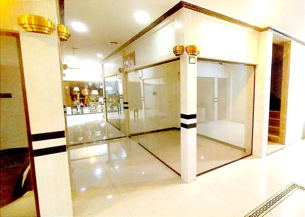 رهن مغازه شهدا پاساژ مسعود|اجارهٔ مغازه و غرفه|بروجرد, |دیوار