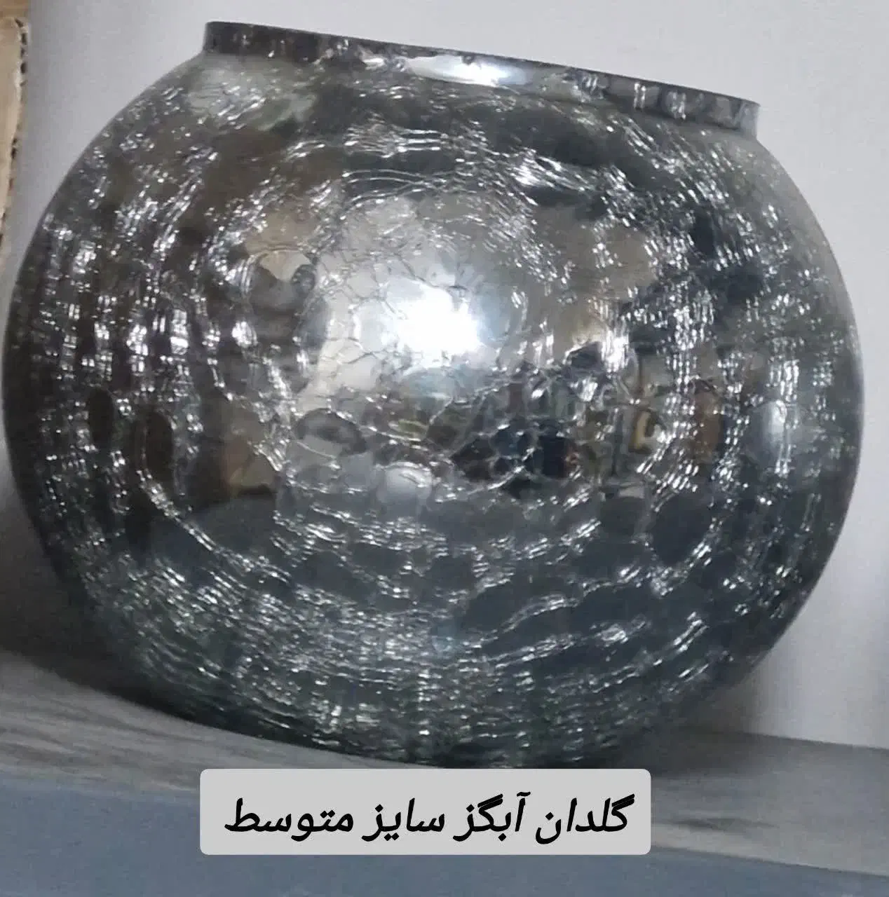 گلدان بلور لوکس|صنایع دستی و سایر لوازم تزئینی|شیراز, قدوسی غربی|دیوار